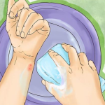 Can soap clean wounds at home？